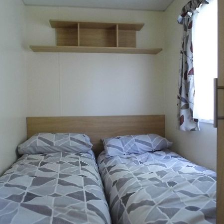 Oakdene -3 Bedroom Caravan Weeley Exterior photo