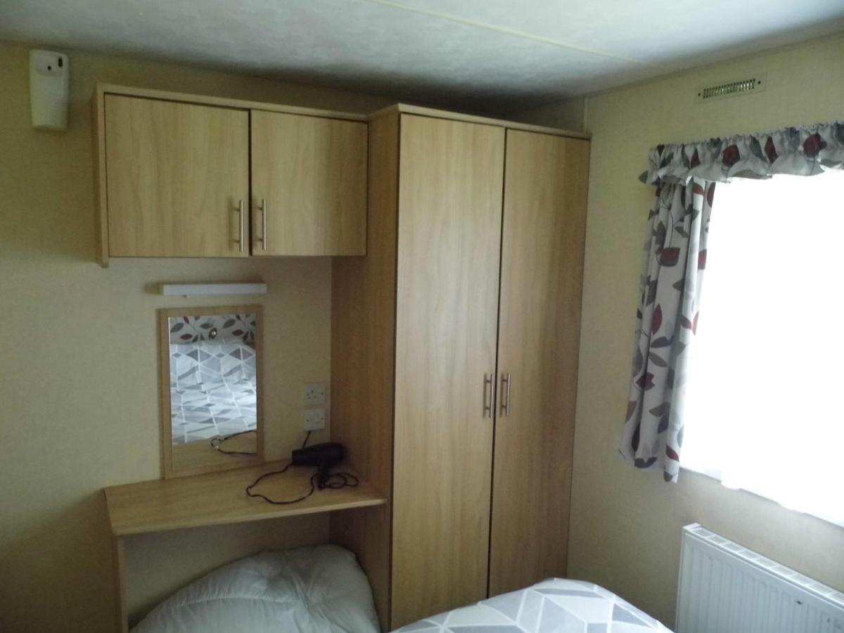Oakdene -3 Bedroom Caravan Weeley Exterior photo